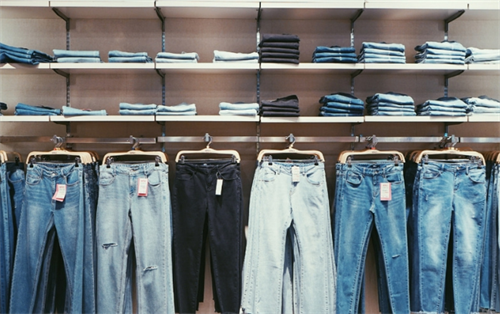 Why I decided to break up with fast-fashion and quit shopping for a year.